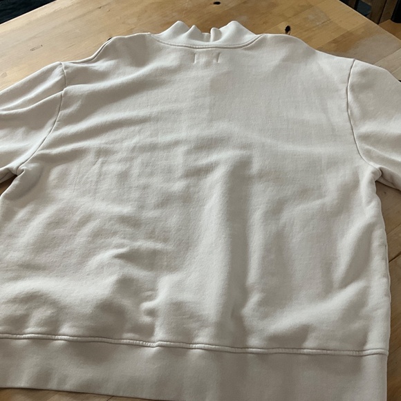 MATE THE LABELB0NE NEW BUNDLE  LARGE TOP/ XTRA LARGE BOTTOMS - Picture 5 of 8